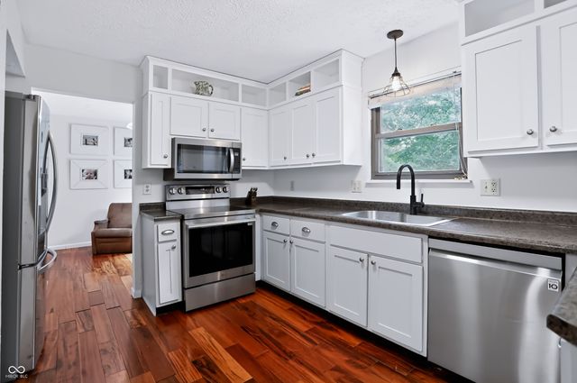 8245 Maple Leaf Court, Indianapolis, IN 46268