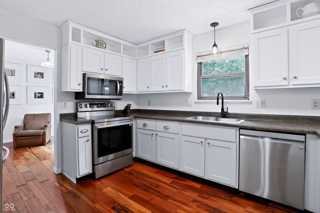 8245 Maple Leaf Court, Indianapolis, IN 46268