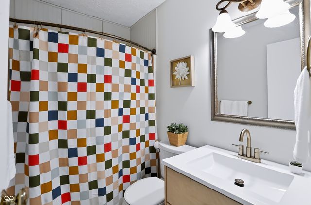 8245 Maple Leaf Court, Indianapolis, IN 46268