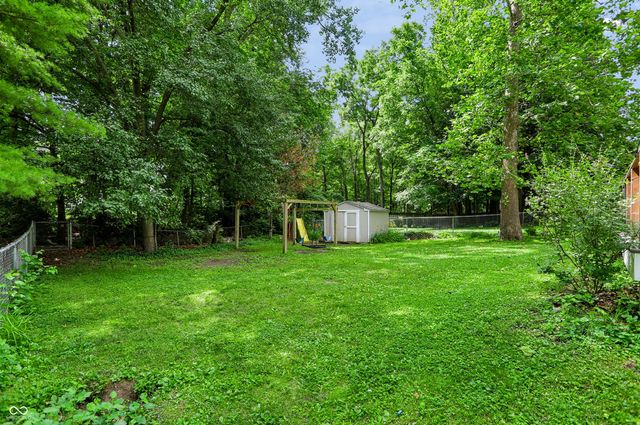 8245 Maple Leaf Court, Indianapolis, IN 46268