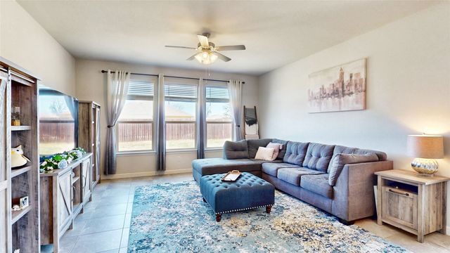 444 Skipper Lane, Azle, TX 76020