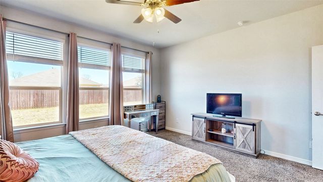 444 Skipper Lane, Azle, TX 76020