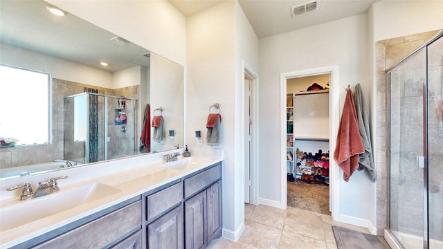 444 Skipper Lane, Azle, TX 76020