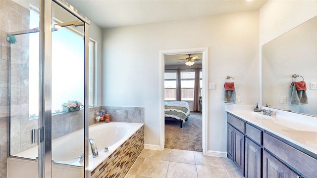 444 Skipper Lane, Azle, TX 76020