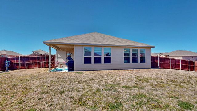 444 Skipper Lane, Azle, TX 76020