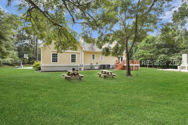 959 Sea Island Pkwy, St Helena Island, SC 29920