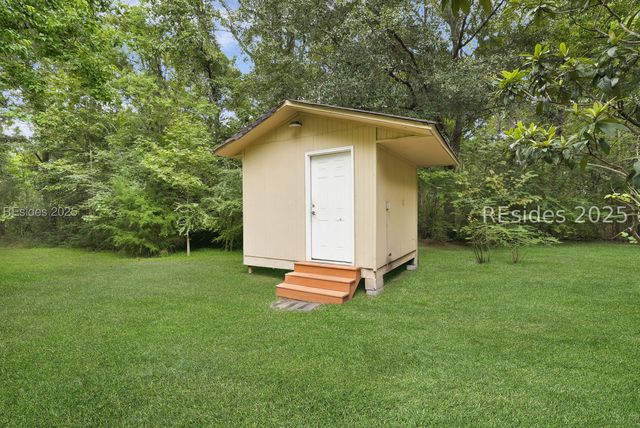 959 Sea Island Pkwy, St Helena Island, SC 29920