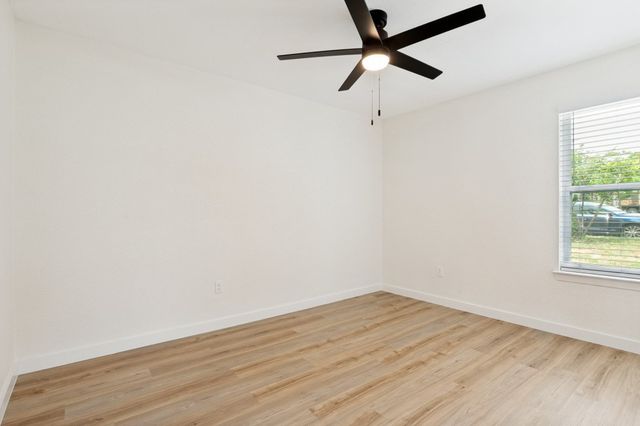 109 Sunset Drive, Euless, TX 76040