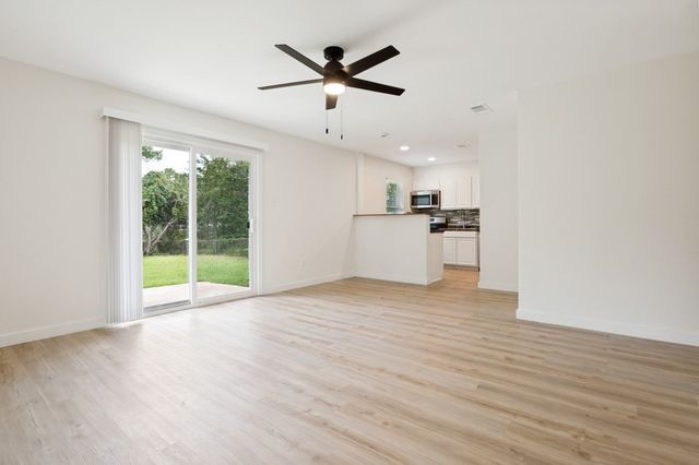 109 Sunset Drive, Euless, TX 76040