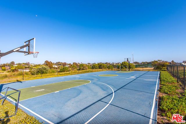 29500 Heathercliff Road 16, Malibu, CA 90265