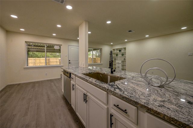 9521 Crestshire Drive, Dallas, TX 75227