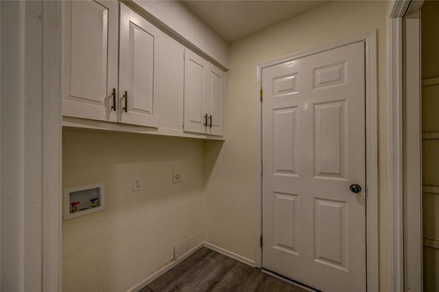 9521 Crestshire Drive, Dallas, TX 75227