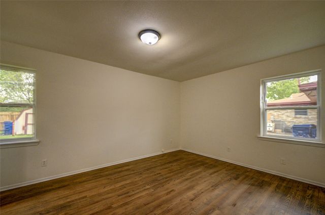 9521 Crestshire Drive, Dallas, TX 75227