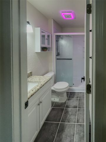 9521 Crestshire Drive, Dallas, TX 75227