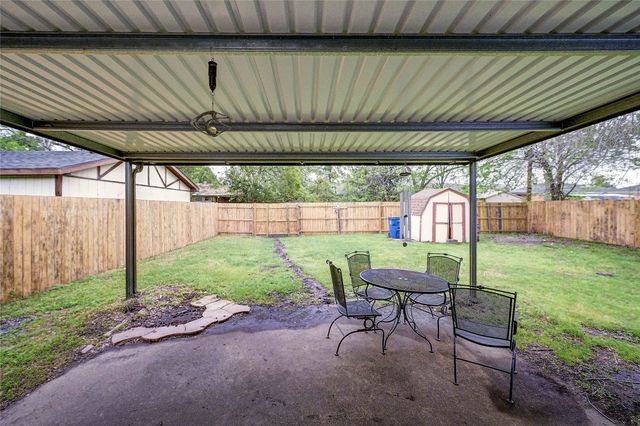 9521 Crestshire Drive, Dallas, TX 75227