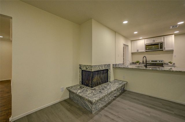 9521 Crestshire Drive, Dallas, TX 75227