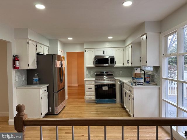 1924 BIRCHWOOD PARK DR N, Cherry Hill, NJ 08003