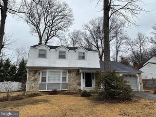 1924 BIRCHWOOD PARK DR N, Cherry Hill, NJ 08003