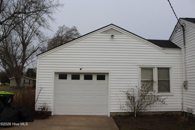 167 Lake Road, Newport, NC 28570