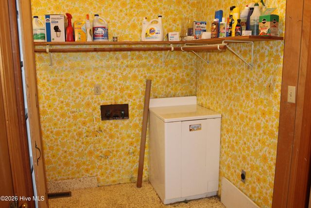 167 Lake Road, Newport, NC 28570