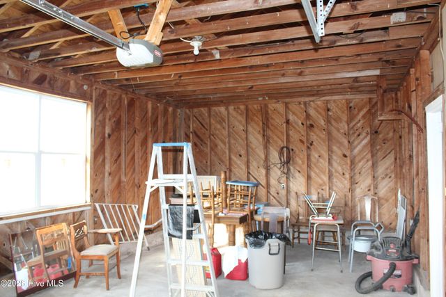 167 Lake Road, Newport, NC 28570