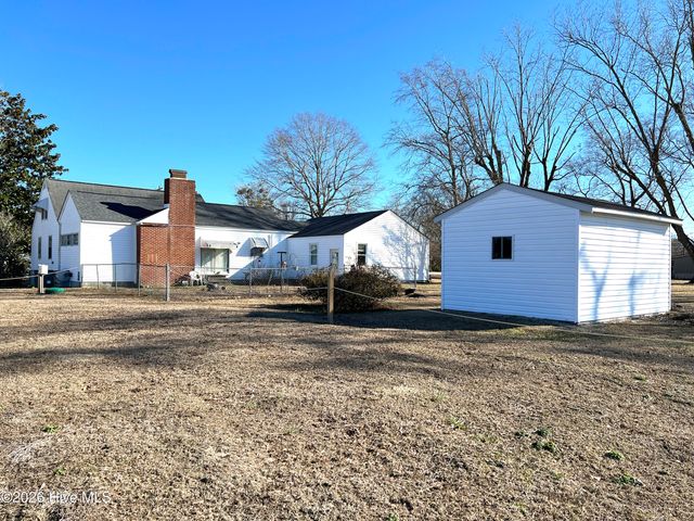 167 Lake Road, Newport, NC 28570