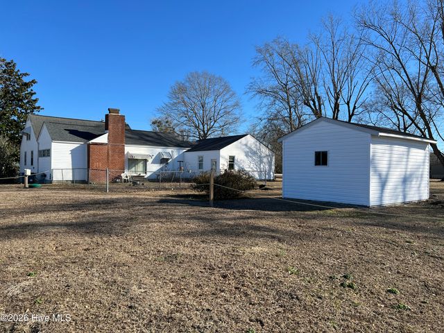 167 Lake Road, Newport, NC 28570