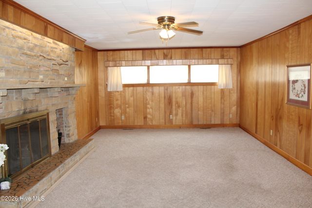 167 Lake Road, Newport, NC 28570