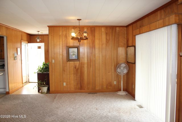 167 Lake Road, Newport, NC 28570