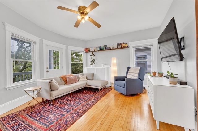 154 Lafayette St 2, Salem, MA 01970
