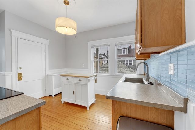 154 Lafayette St 2, Salem, MA 01970