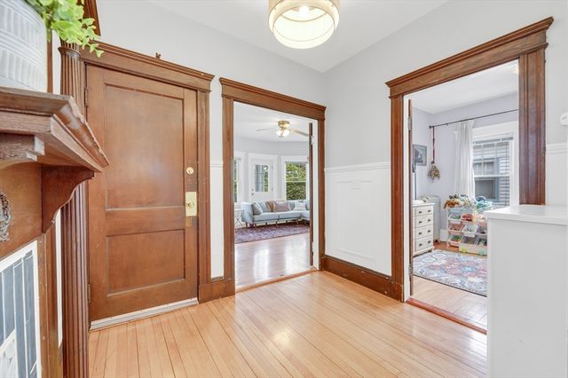 154 Lafayette St 2, Salem, MA 01970