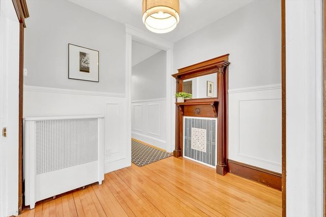 154 Lafayette St 2, Salem, MA 01970