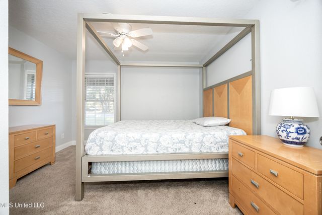 10415 Pin Oak Drive, Biloxi, MS 39532