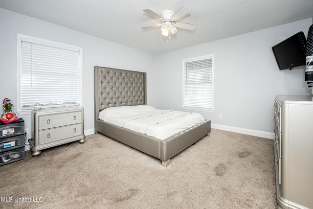 10415 Pin Oak Drive, Biloxi, MS 39532