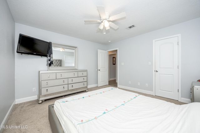 10415 Pin Oak Drive, Biloxi, MS 39532