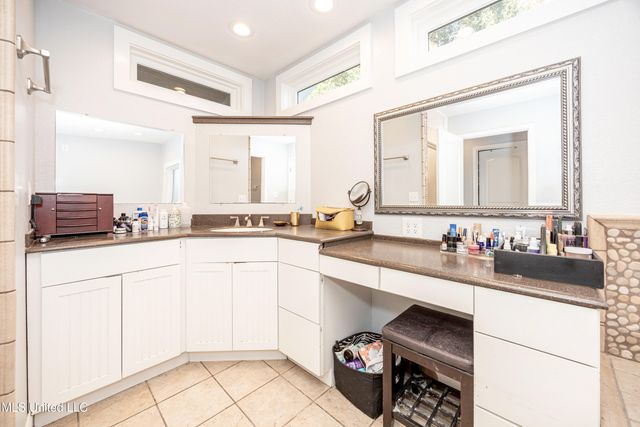 10415 Pin Oak Drive, Biloxi, MS 39532