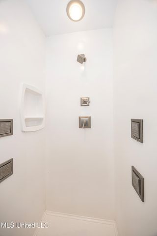 10415 Pin Oak Drive, Biloxi, MS 39532