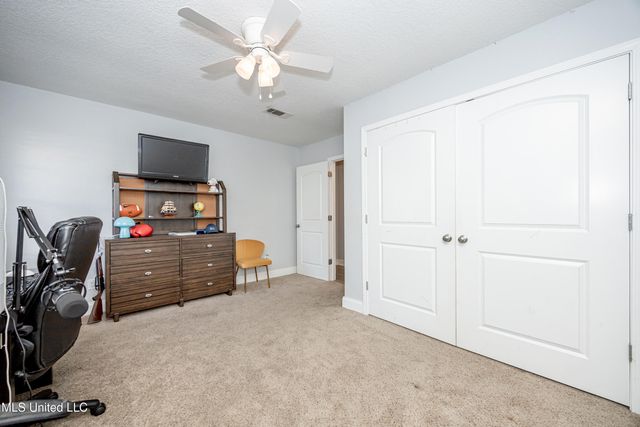 10415 Pin Oak Drive, Biloxi, MS 39532