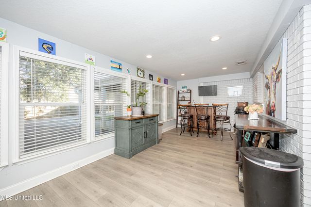 10415 Pin Oak Drive, Biloxi, MS 39532