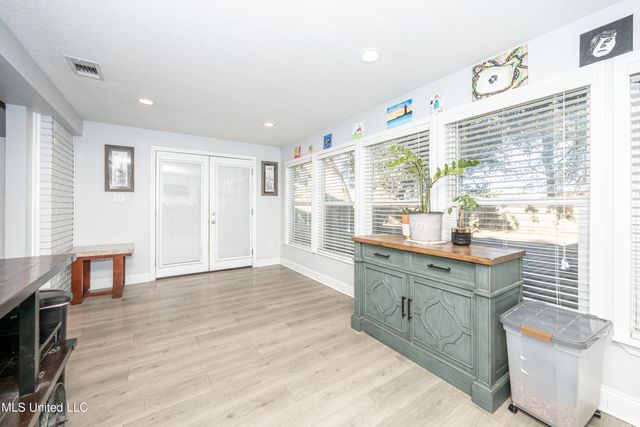 10415 Pin Oak Drive, Biloxi, MS 39532