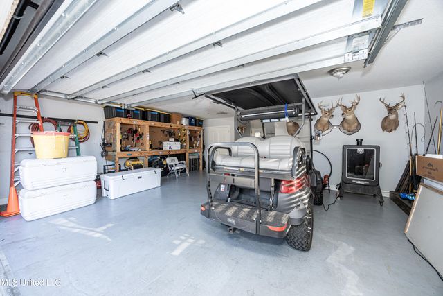 10415 Pin Oak Drive, Biloxi, MS 39532