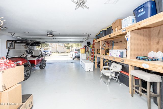 10415 Pin Oak Drive, Biloxi, MS 39532