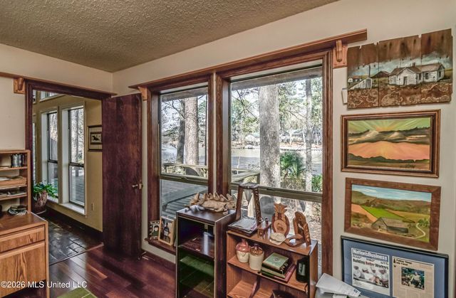 402 Glen Cove Road, Brandon, MS 39047