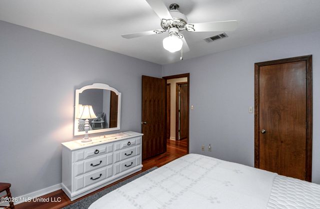 402 Glen Cove Road, Brandon, MS 39047