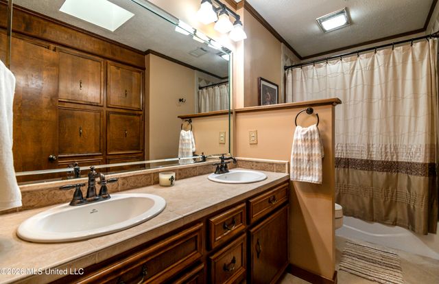 402 Glen Cove Road, Brandon, MS 39047