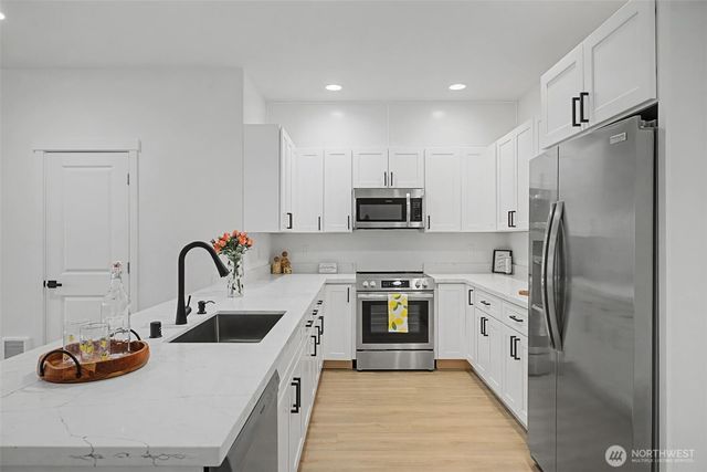 4747 Court R, Tacoma, WA 98404