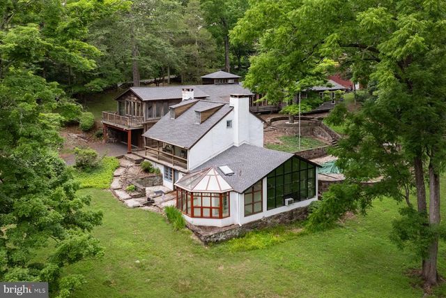 14 STOVER PARK RD, Pipersville, PA 18947