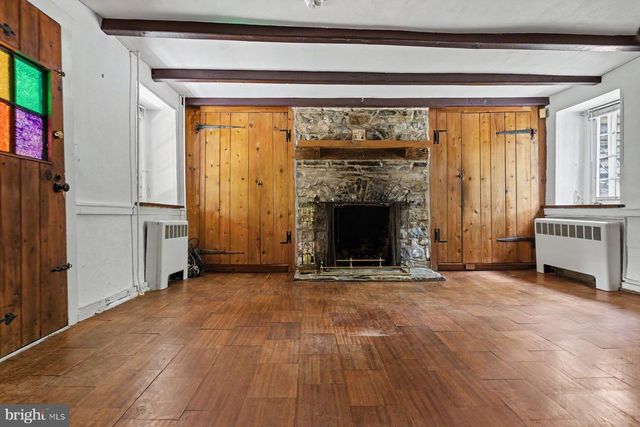 14 STOVER PARK RD, Pipersville, PA 18947