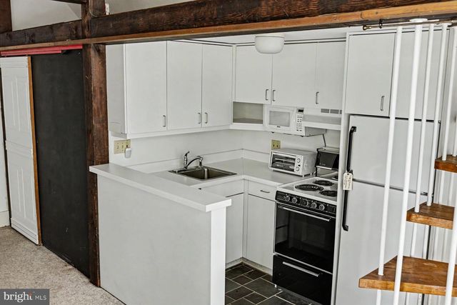 14 STOVER PARK RD, Pipersville, PA 18947